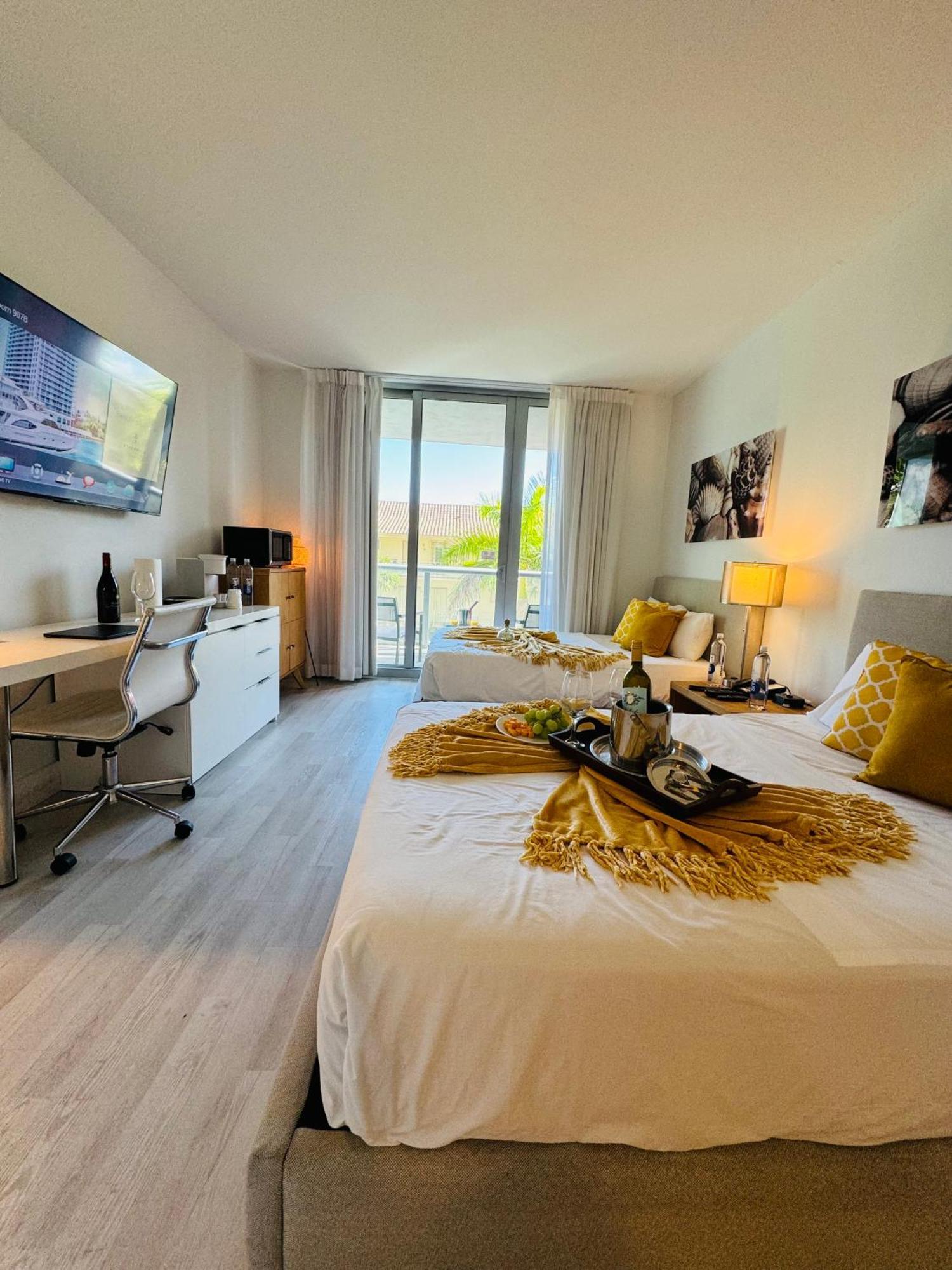 Beachwalk Resort & Condos Hallandale Beach Zewnętrze zdjęcie