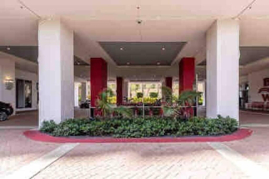 Beachwalk Resort & Condos Hallandale Beach Zewnętrze zdjęcie